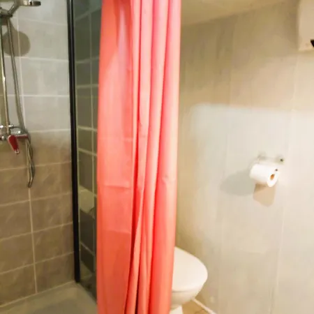 Apartment Centre *